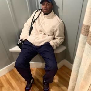 Meet your Posher, Justin